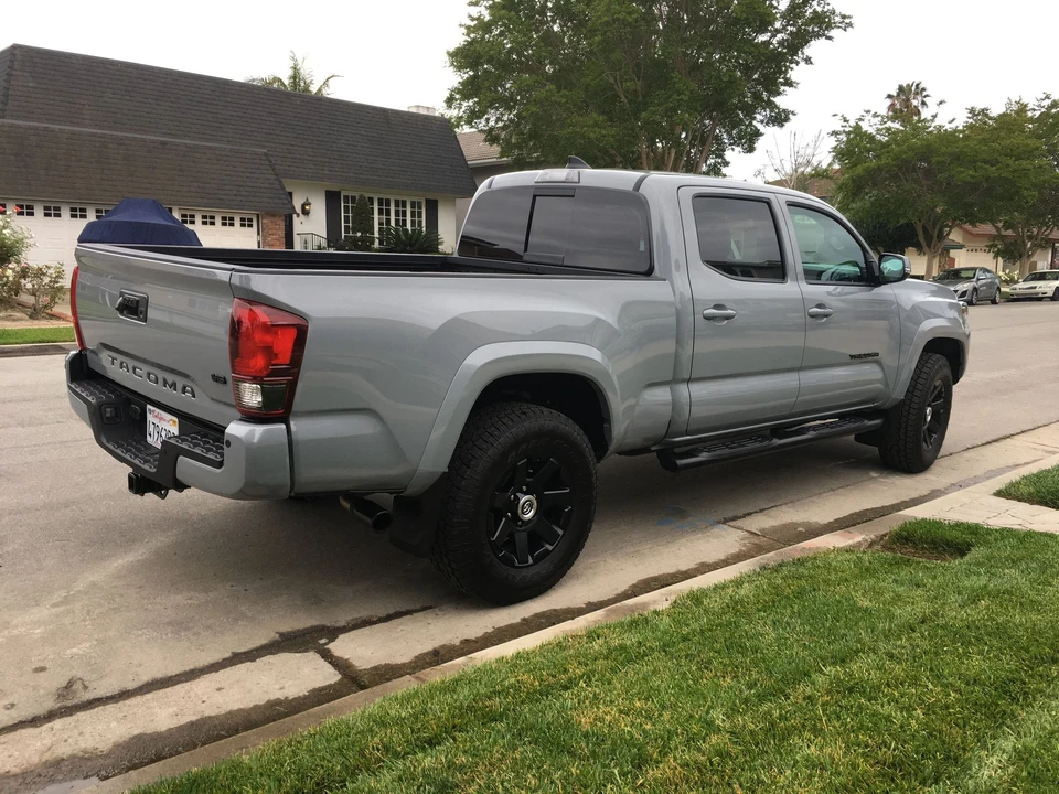2019 Toyota Tacoma 3rd Gen - Image 6 of 9