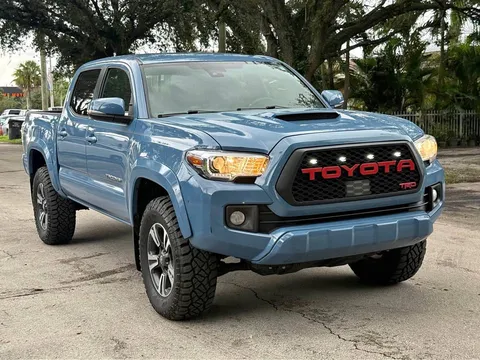 2019 Toyota Tacoma Double Cab TRD Sport Pickup 4D 5 ft