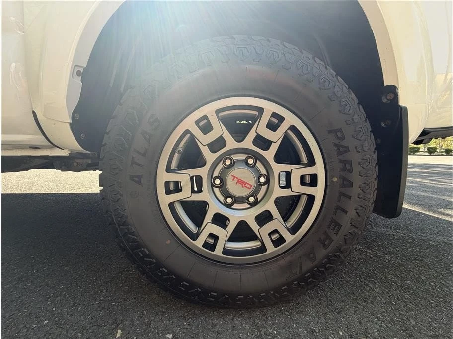 2019 Toyota Tacoma 3rd Gen - Image 14 of 14