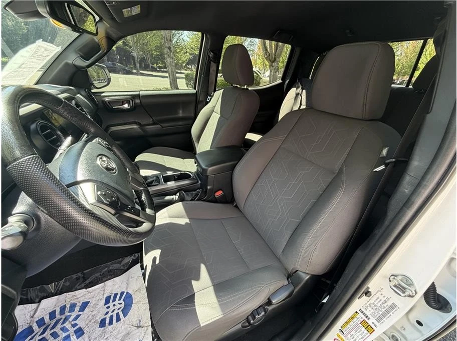 2019 Toyota Tacoma 3rd Gen - Image 6 of 14