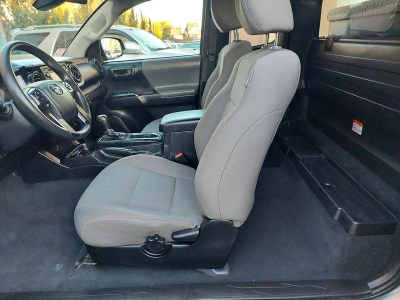 2019 Toyota Tacoma 3rd Gen - Image 7 of 12