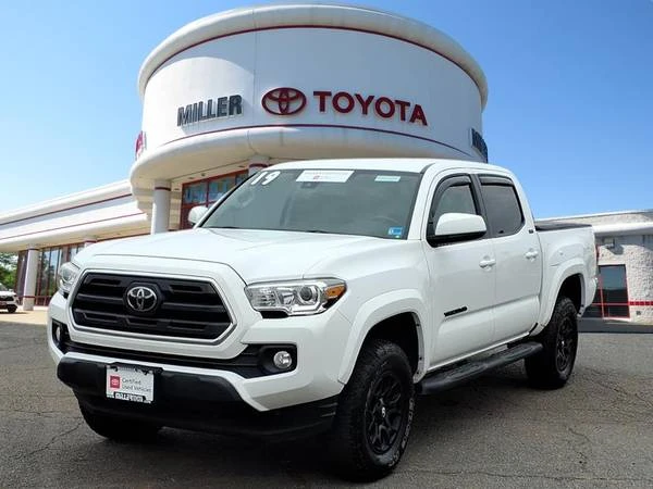 2019 Toyota Tacoma 3rd Gen - Image 2 of 19
