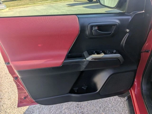 2019 Toyota Tacoma 3rd Gen - Image 12 of 21