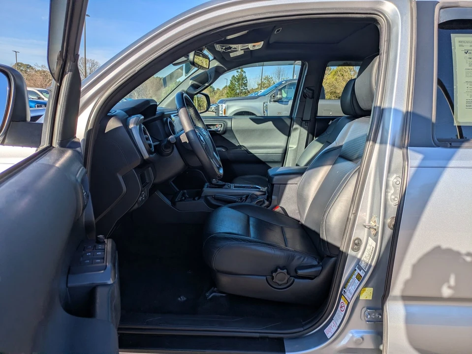 2019 Toyota Tacoma 3rd Gen - Image 12 of 12