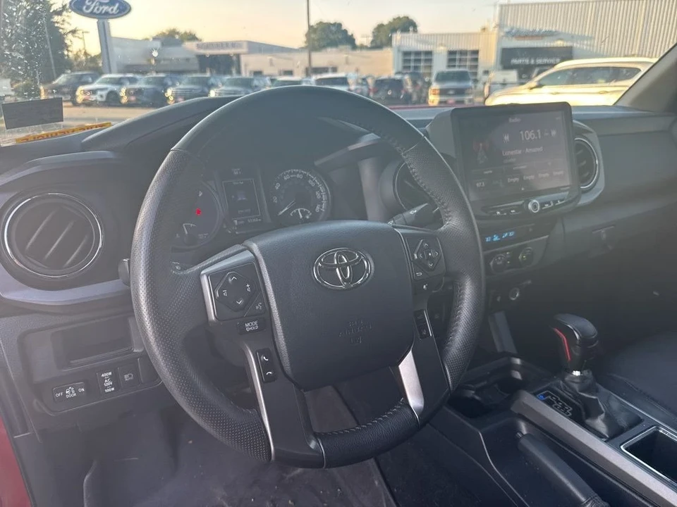 2019 Toyota Tacoma 3rd Gen - Image 8 of 12