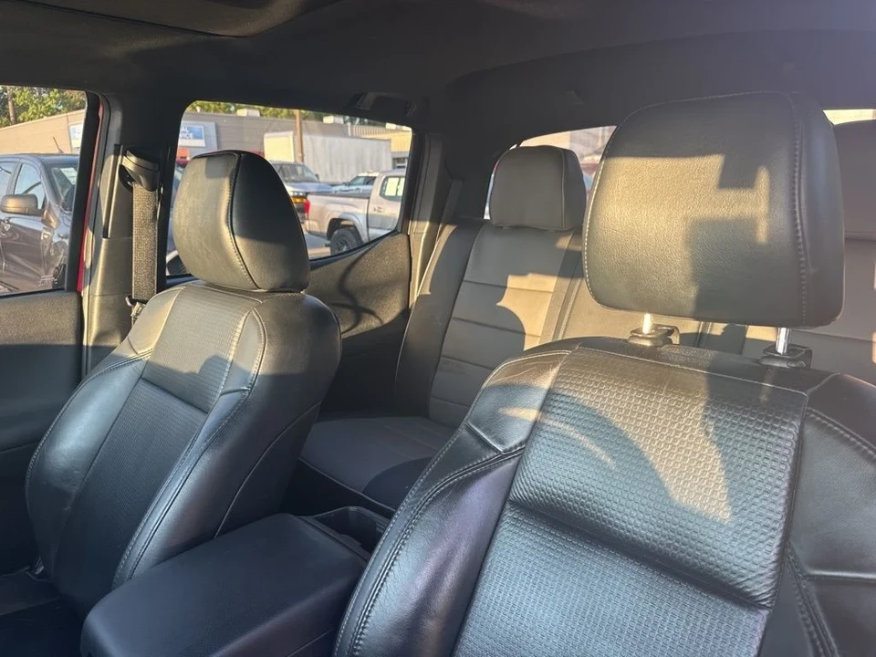 2019 Toyota Tacoma 3rd Gen - Image 7 of 12
