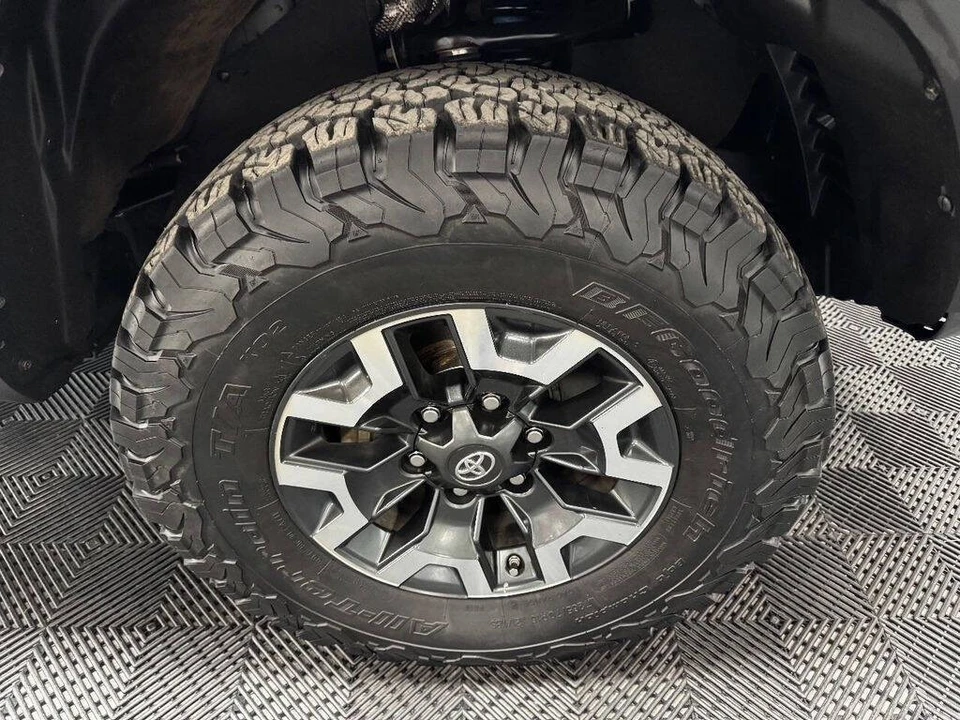 2019 Toyota Tacoma 3rd Gen - Image 18 of 21