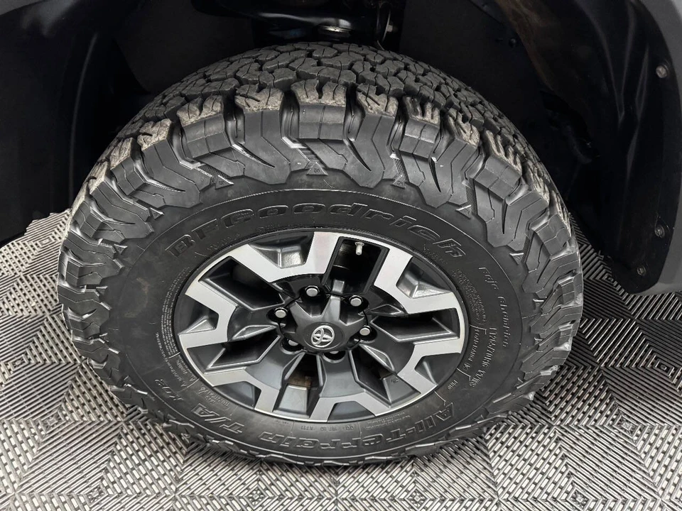 2019 Toyota Tacoma 3rd Gen - Image 19 of 21