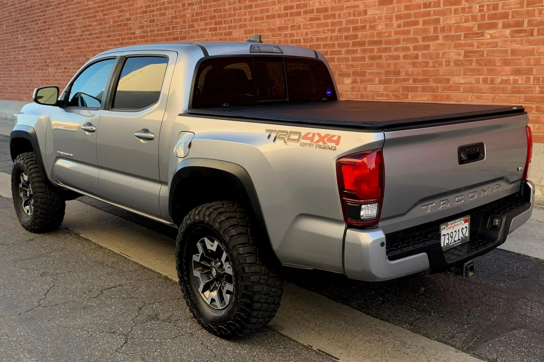 2019 Toyota Tacoma 3rd Gen - Image 4 of 31