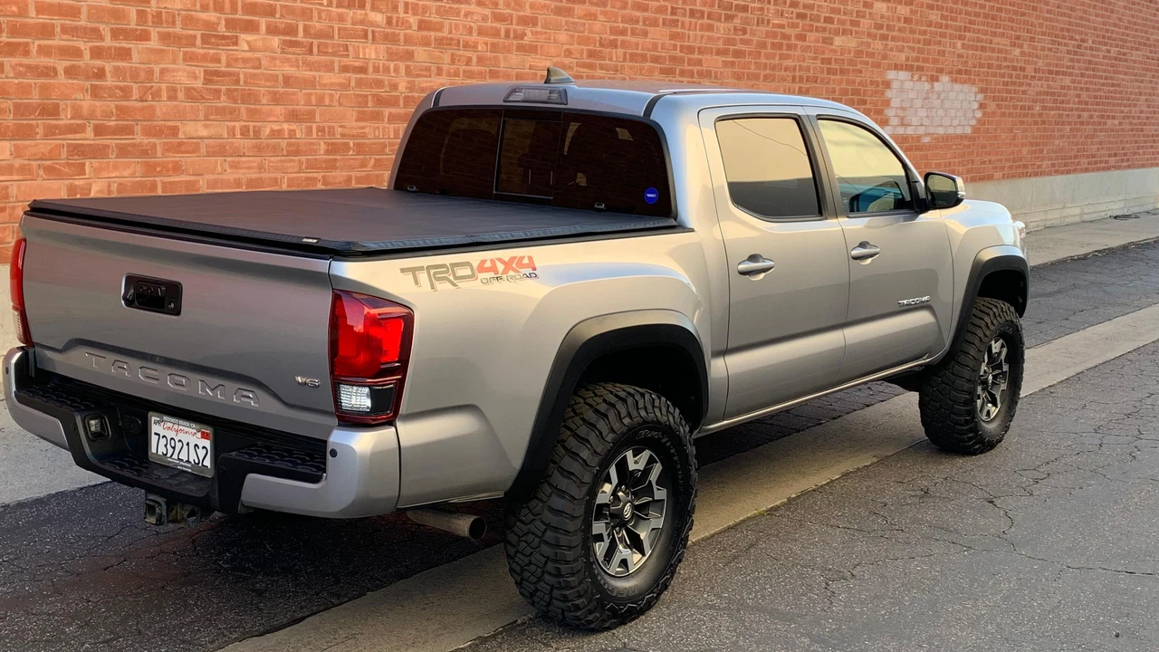 2019 Toyota Tacoma 3rd Gen - Image 15 of 31