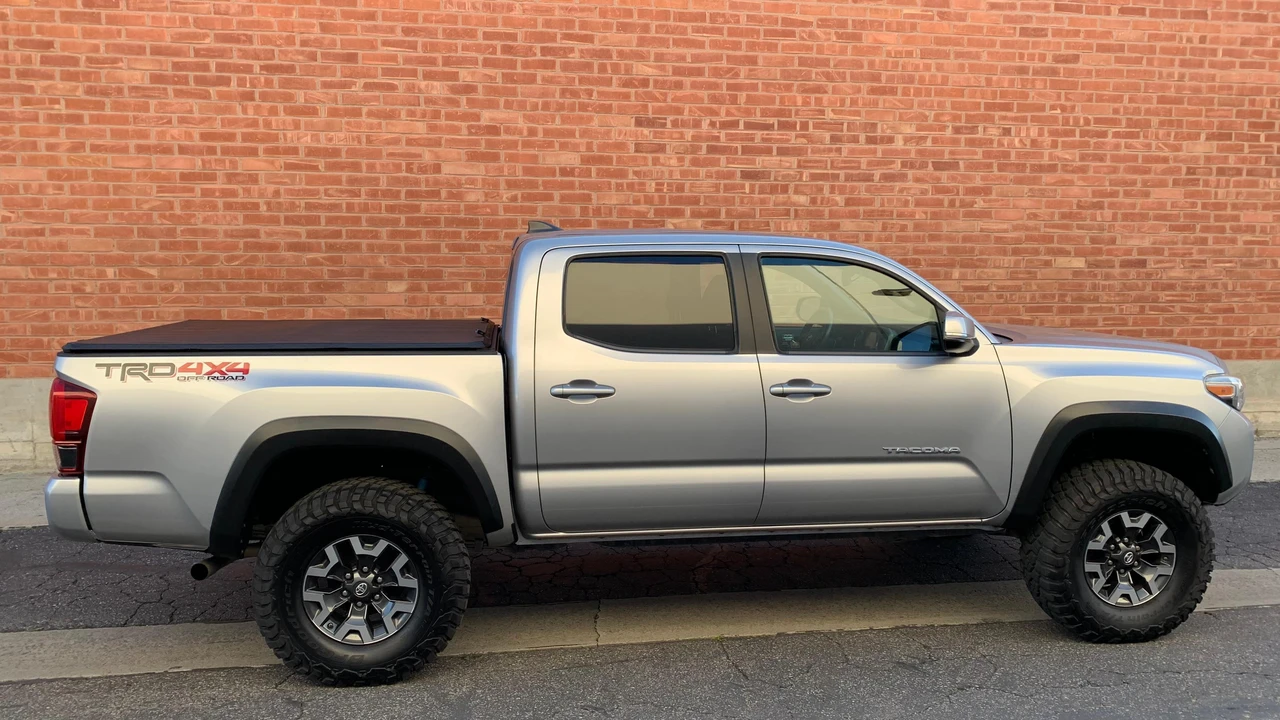 2019 Toyota Tacoma 3rd Gen - Image 17 of 31