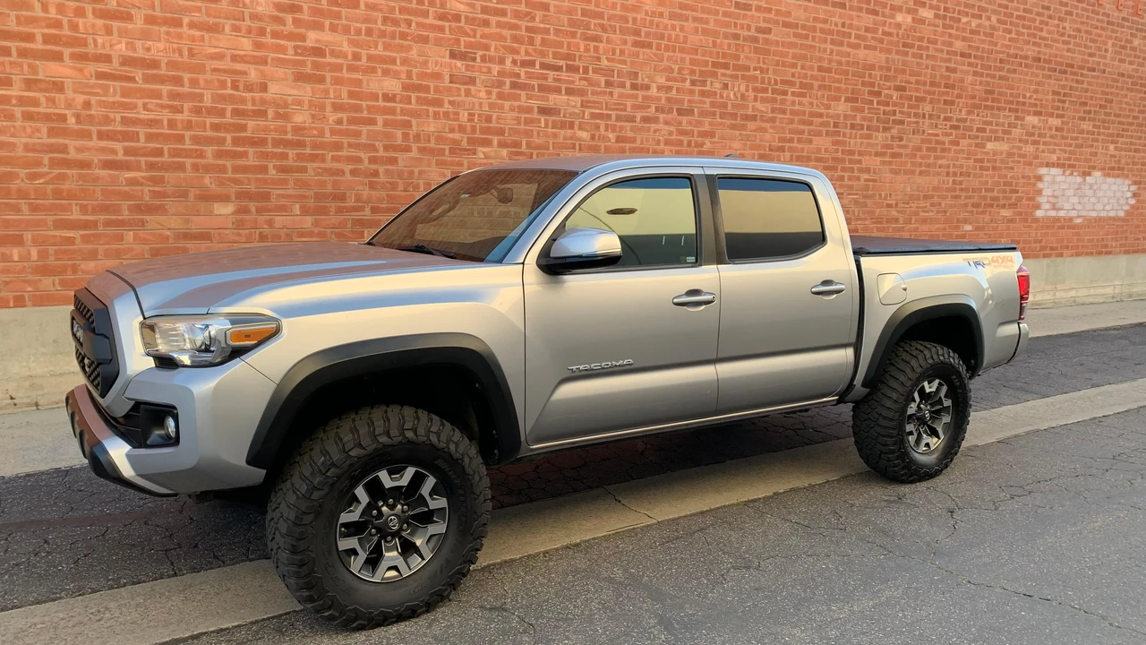 2019 Toyota Tacoma 3rd Gen - Image 10 of 31
