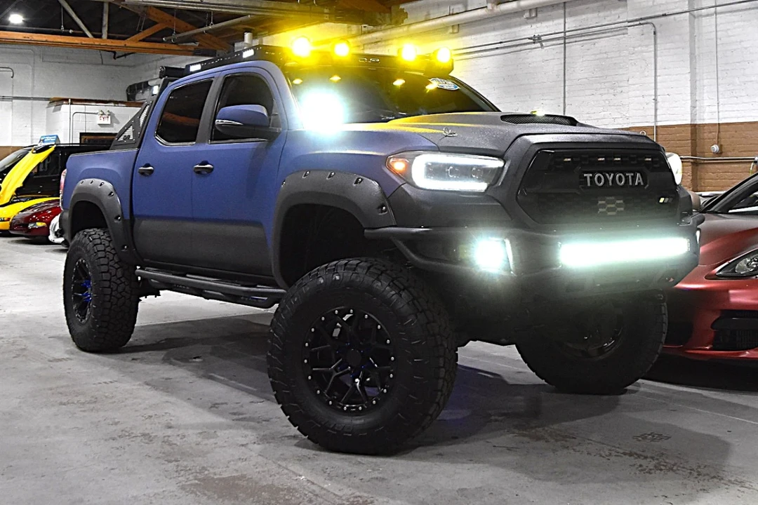 2019 Toyota Tacoma 3rd Gen - Image 2 of 12