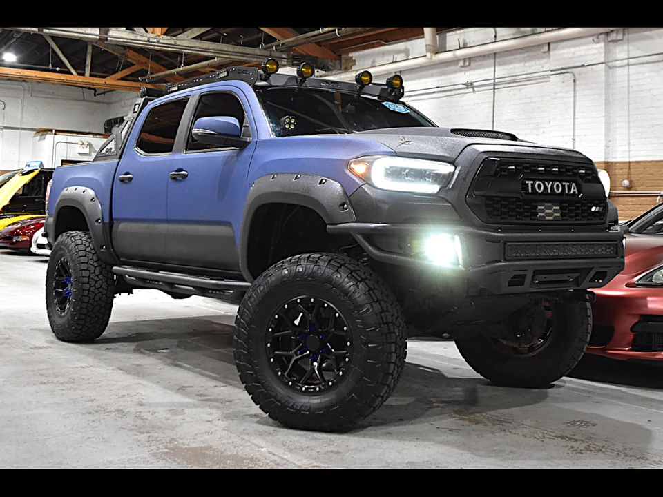 2019 Toyota Tacoma 3rd Gen - Image 2 of 12