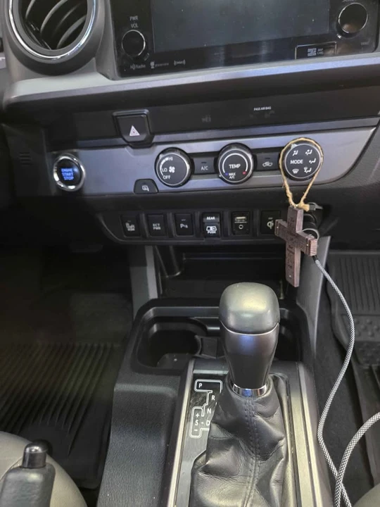 2019 Toyota Tacoma 3rd Gen - Image 14 of 20