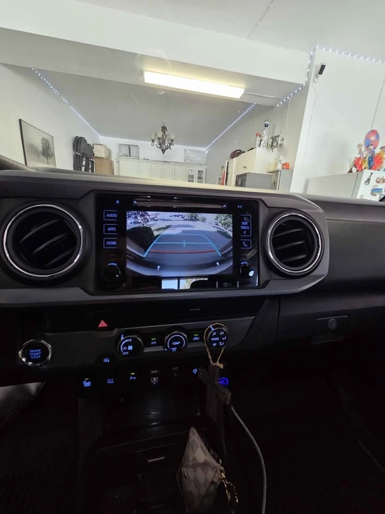 2019 Toyota Tacoma 3rd Gen - Image 18 of 20