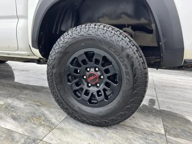 2019 Toyota Tacoma 3rd Gen - Image 11 of 12