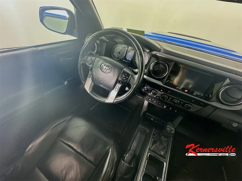 2019 Toyota Tacoma 3rd Gen - Image 9 of 12