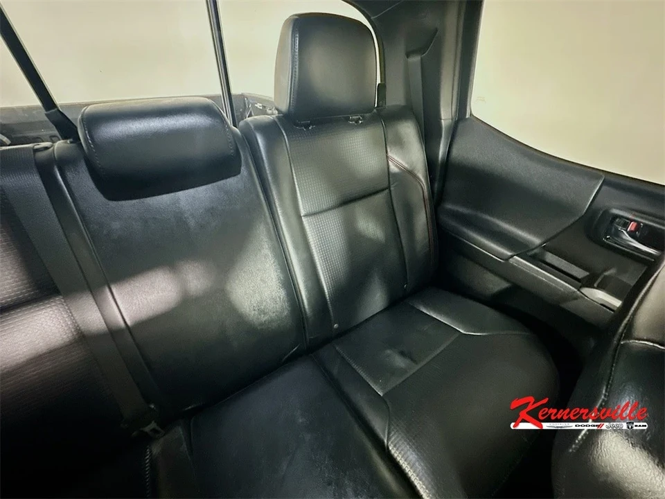 2019 Toyota Tacoma 3rd Gen - Image 14 of 21