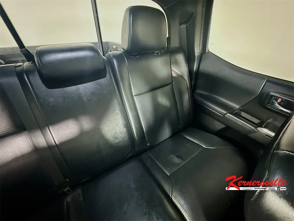 2019 Toyota Tacoma 3rd Gen - Image 14 of 21