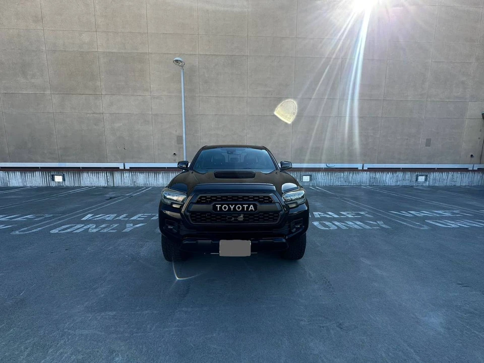 2019 Toyota - Image 2 of 13