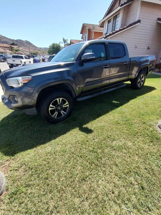2019 Toyota Tacoma 3rd Gen - Image 2 of 10