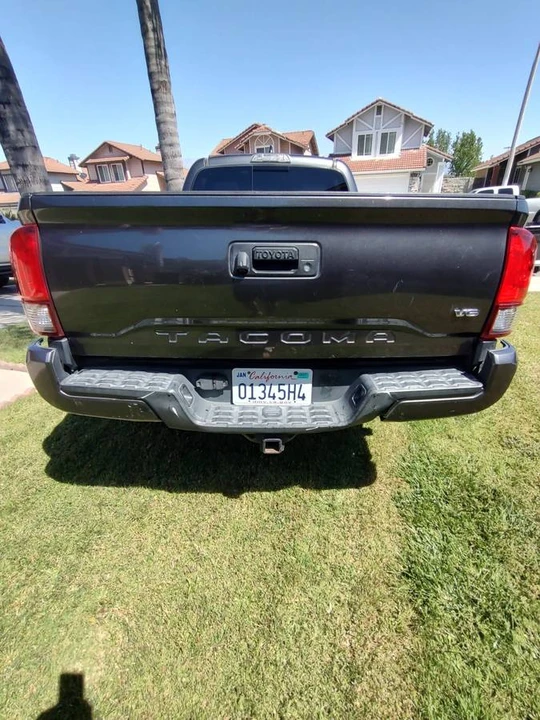2019 Toyota Tacoma 3rd Gen - Image 5 of 10