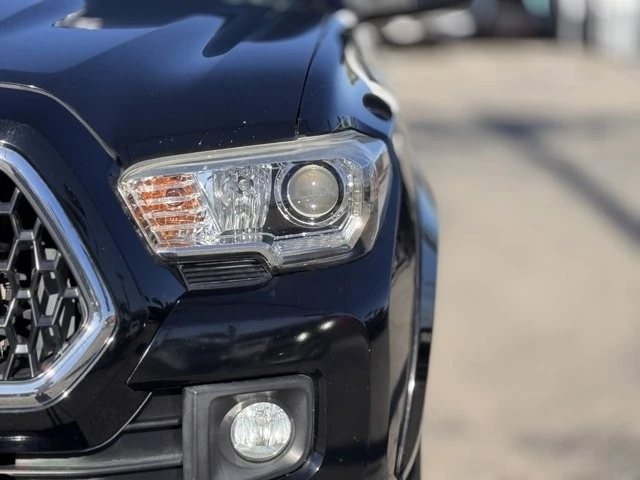 2019 Toyota Tacoma 3rd Gen - Image 8 of 12