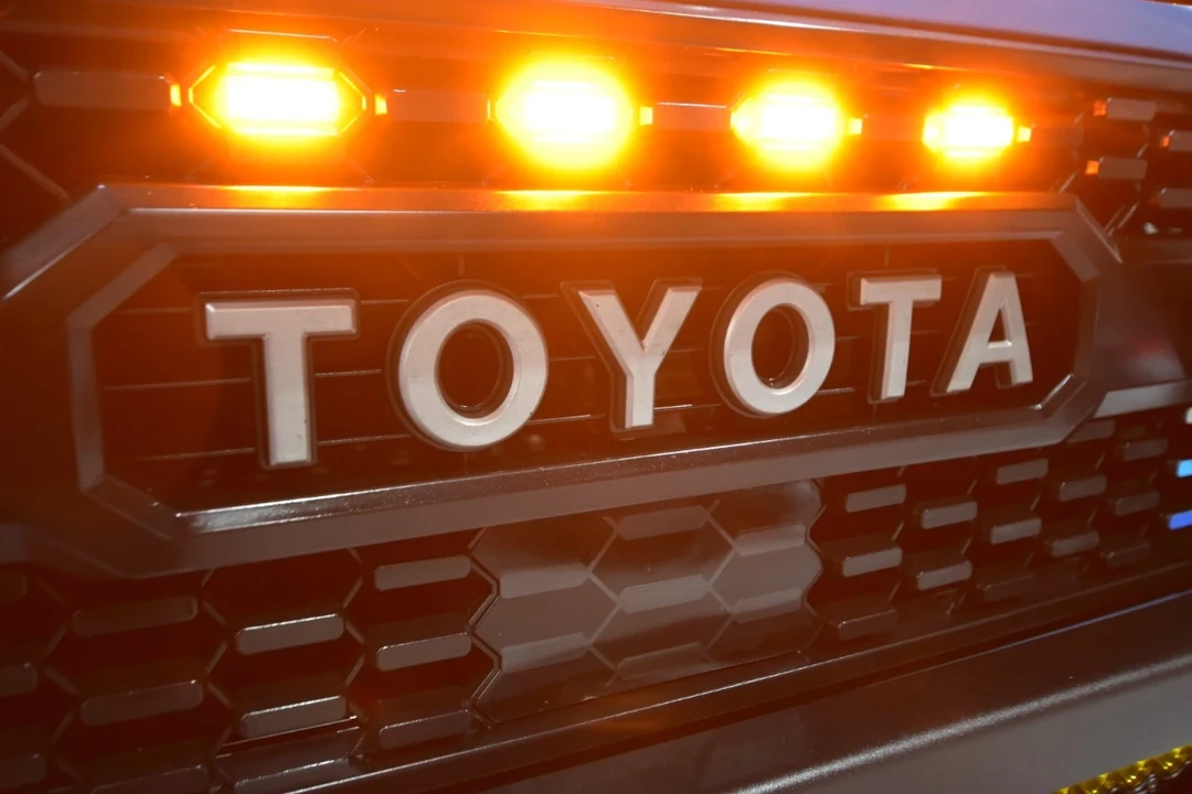 2019 Toyota Tacoma 3rd Gen - Image 8 of 12