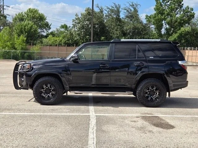 2019 Toyota 4Runner 5th Gen - Image 5 of 17