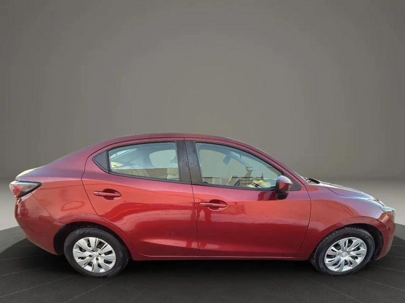 2019 Toyota Yaris - Image 4 of 12