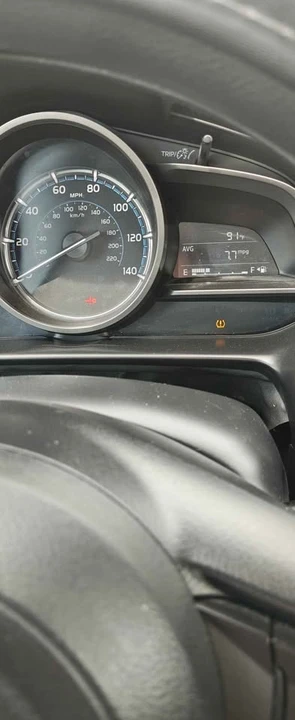 2019 Toyota Yaris - Image 13 of 18