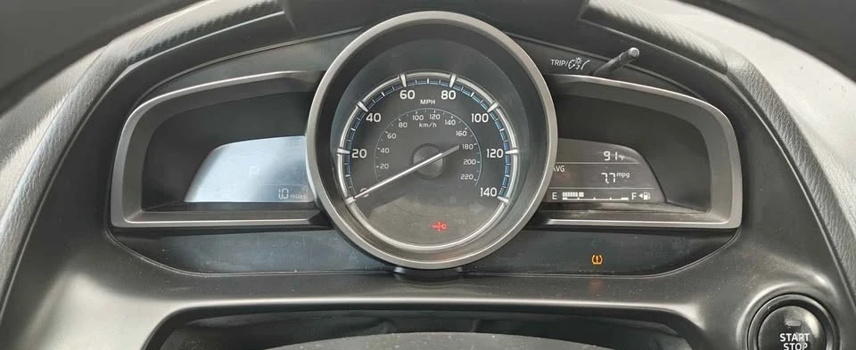2019 Toyota Yaris - Image 11 of 18