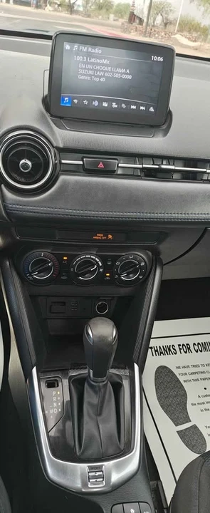 2019 Toyota Yaris - Image 15 of 18