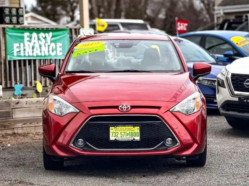 2019 Toyota Yaris - Image 2 of 12