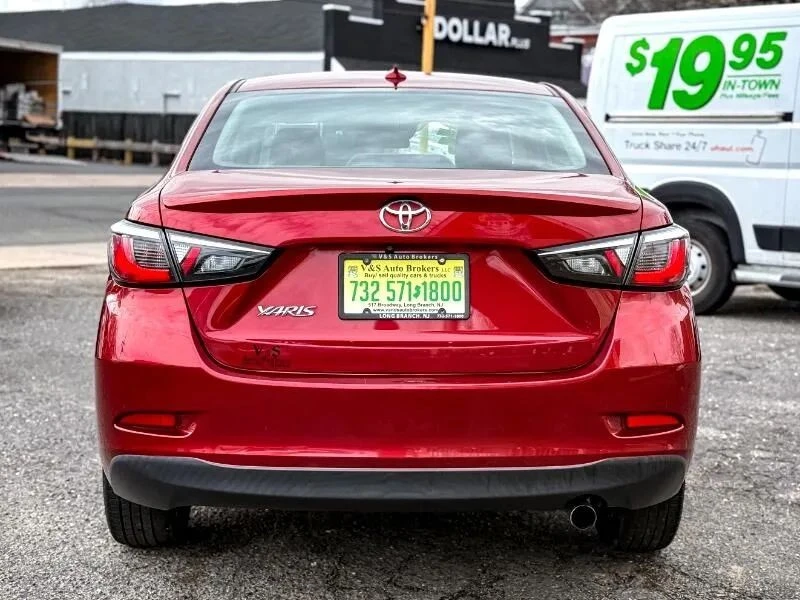 2019 Toyota Yaris - Image 6 of 12
