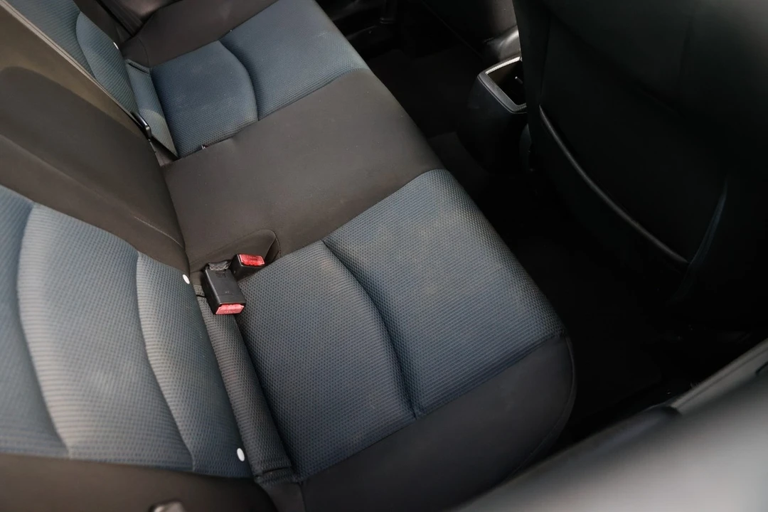 2019 Toyota Yaris - Image 12 of 12