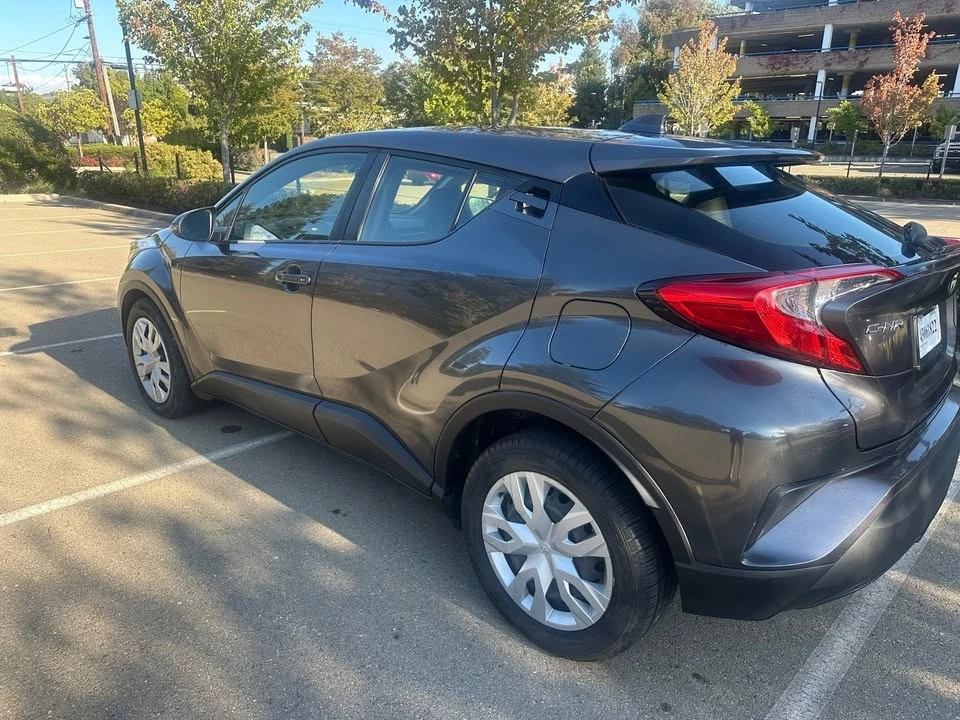 2019 Toyota C-HR - Image 6 of 12