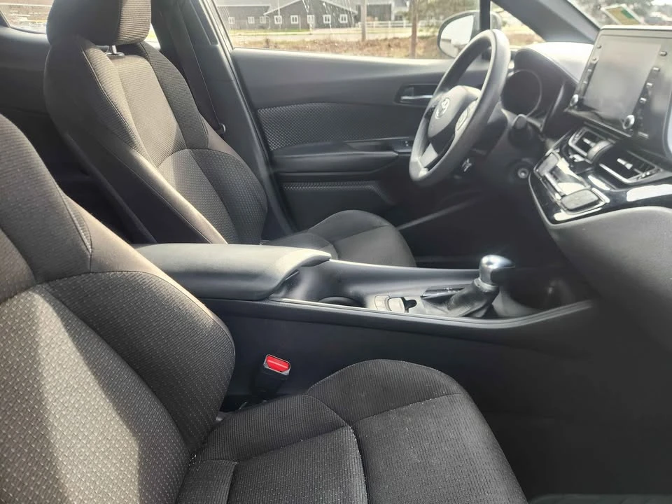 2019 Toyota C-HR - Image 4 of 6