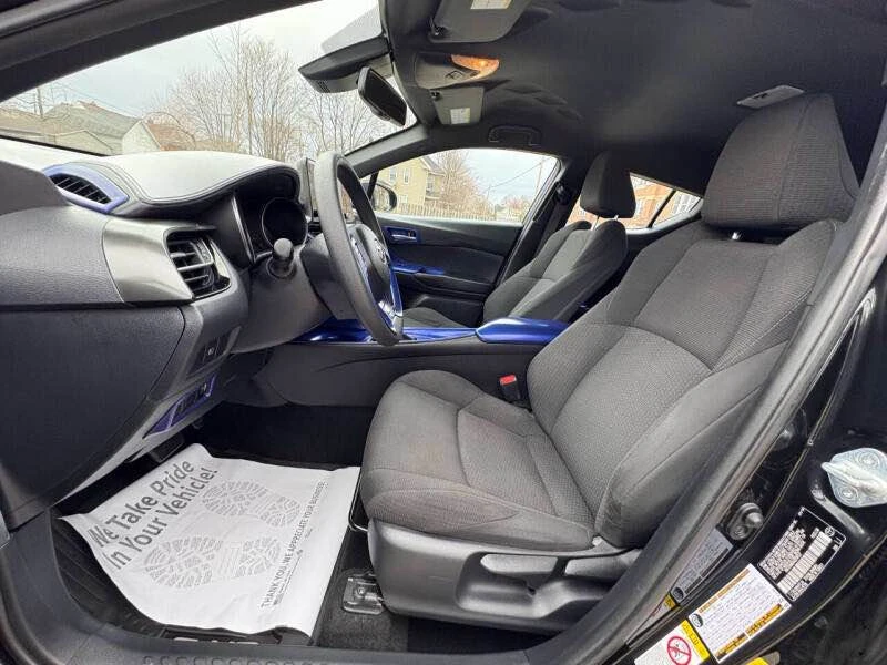 2019 Toyota C-HR - Image 10 of 20