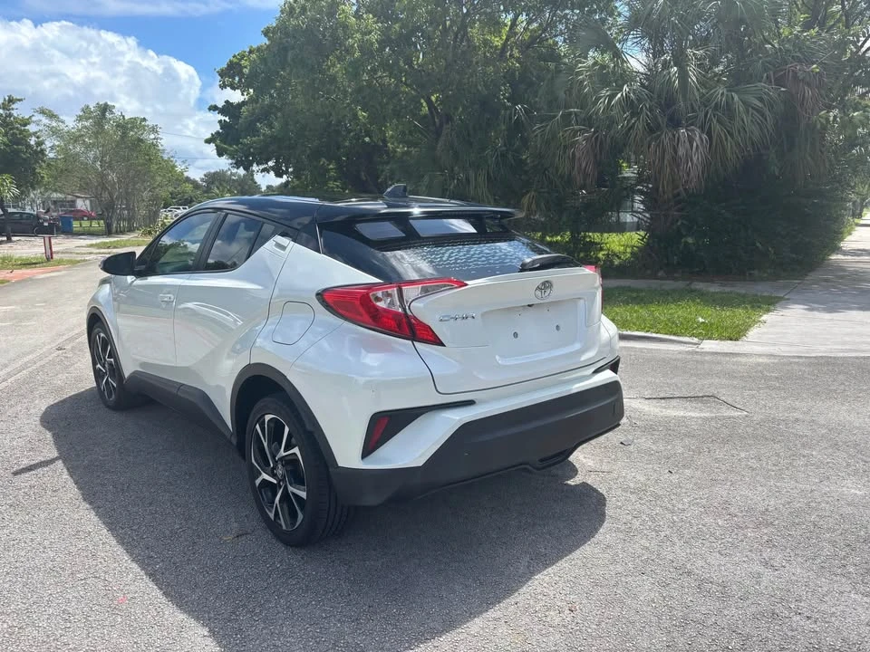 2019 Toyota C-HR - Image 7 of 15