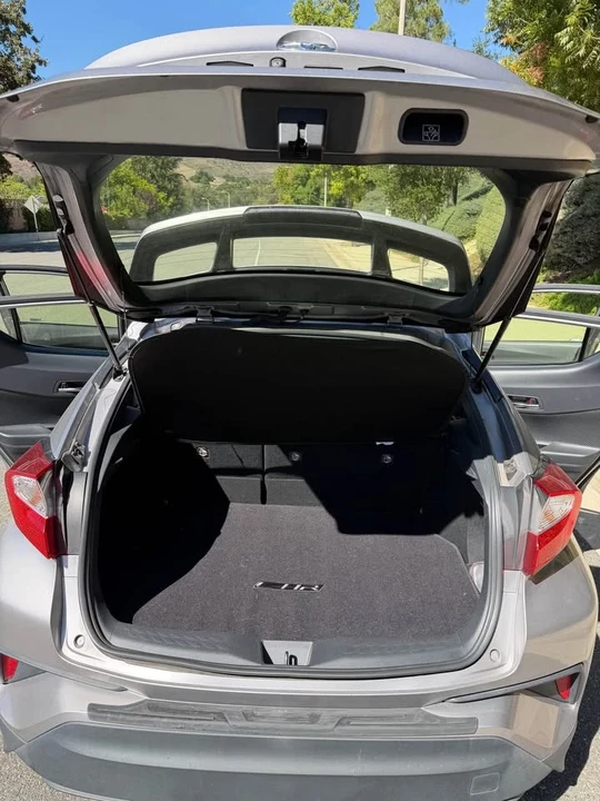 2019 Toyota C-HR - Image 6 of 12