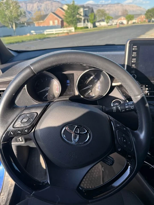 2019 Toyota C-HR - Image 12 of 20