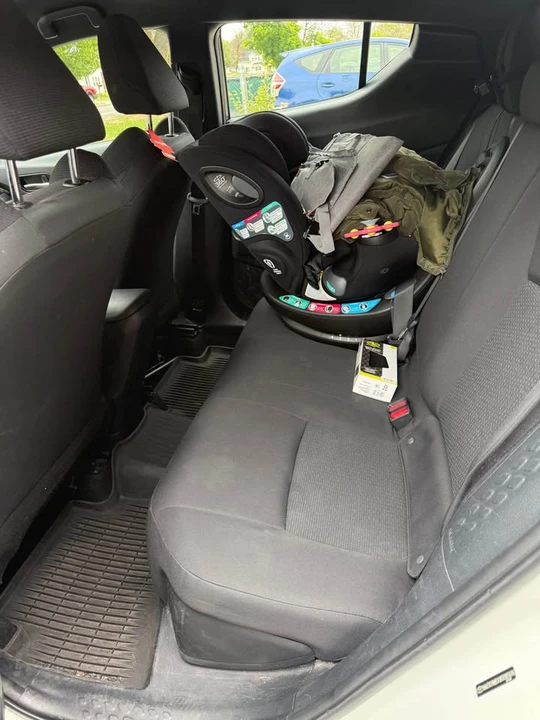 2019 Toyota C-HR - Image 7 of 9