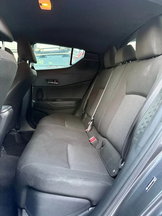 2019 Toyota C-HR - Image 14 of 19