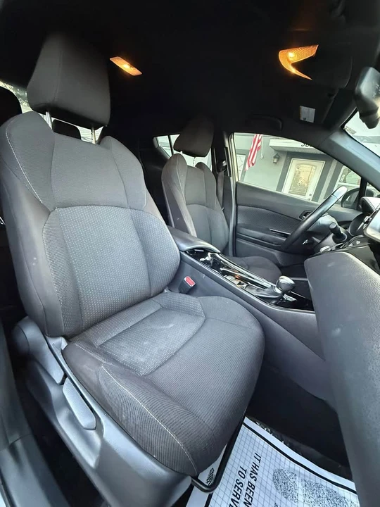 2019 Toyota C-HR - Image 15 of 19