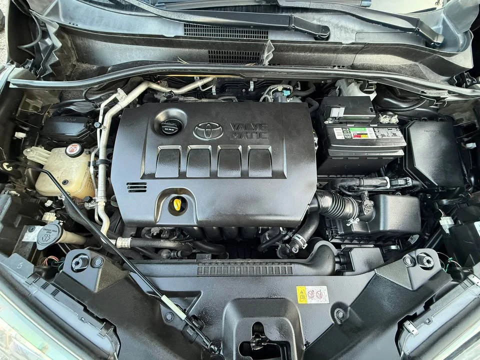 2019 Toyota C-HR - Image 13 of 19
