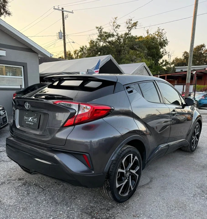 2019 Toyota C-HR - Image 9 of 19