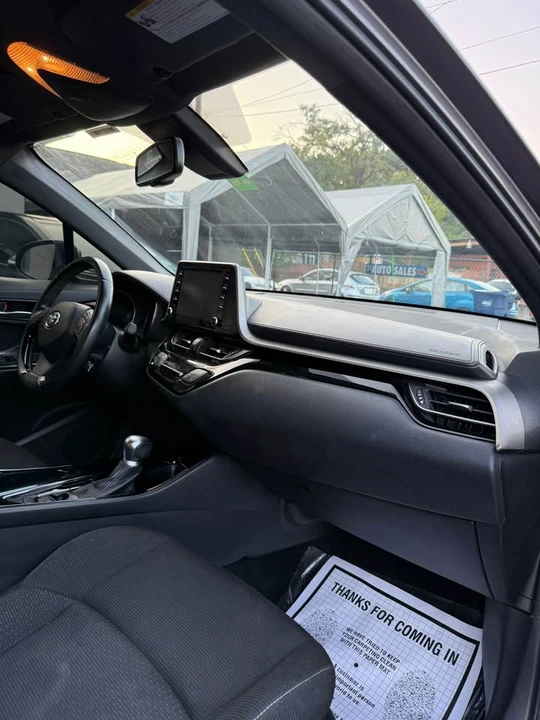 2019 Toyota C-HR - Image 18 of 19