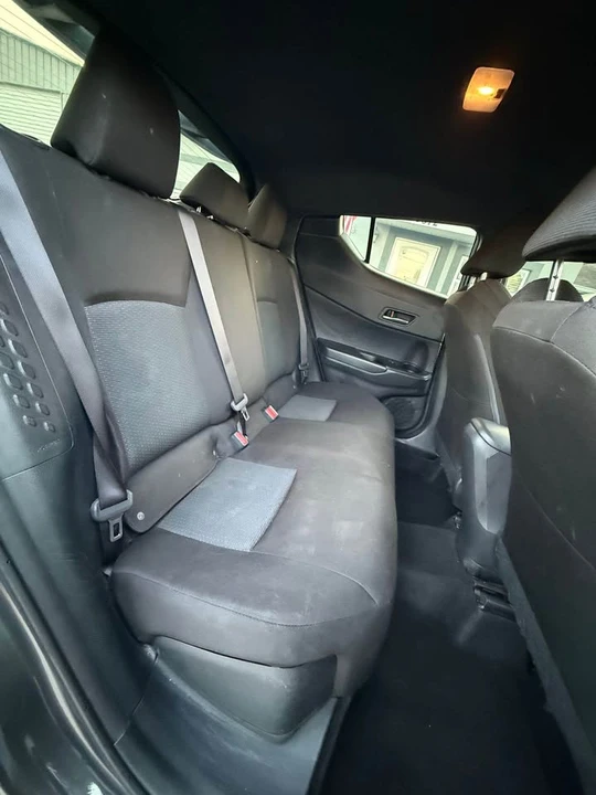 2019 Toyota C-HR - Image 16 of 19